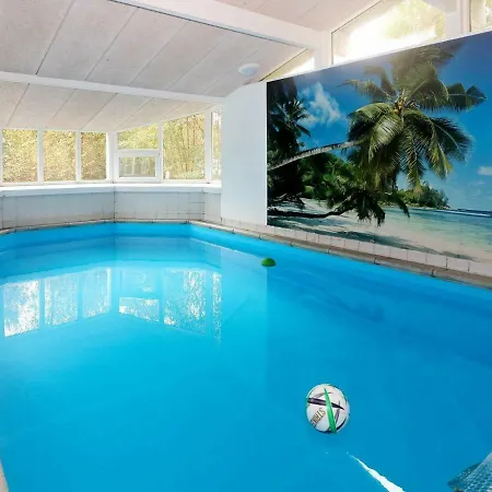 8 Person In Hadsund Casa de Férias *