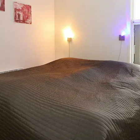 8 Person In Hadsund-by Traum *