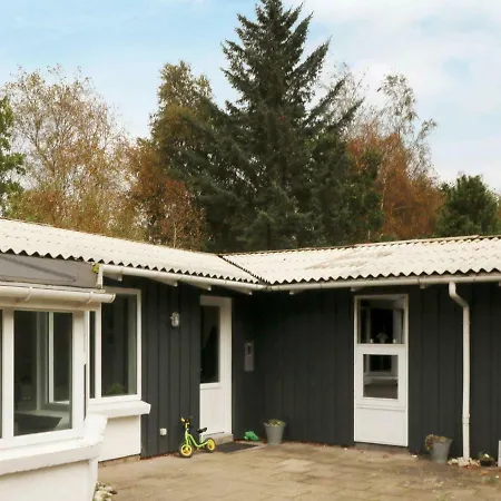 8 Person In Hadsund Casa de Férias *