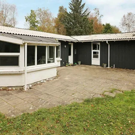 8 Person In Hadsund-by Traum *